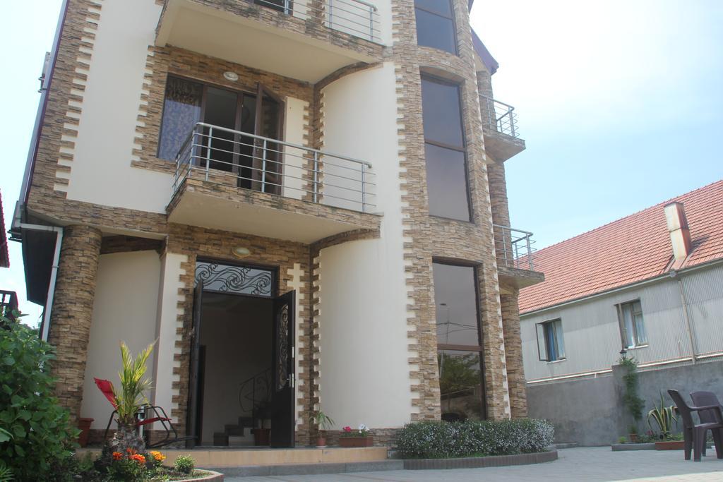 Guest House Kobuleti Exterior photo